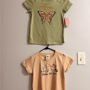Bundle of Kids Olive Green Butterfly Graphic Tee & Kitten Tee Shirts New. Size 7